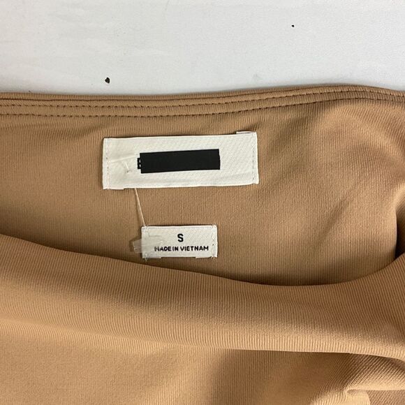 Babaton Contour Squareneck Short Sleeve Bodysuit NEW - Picture 6 of 6